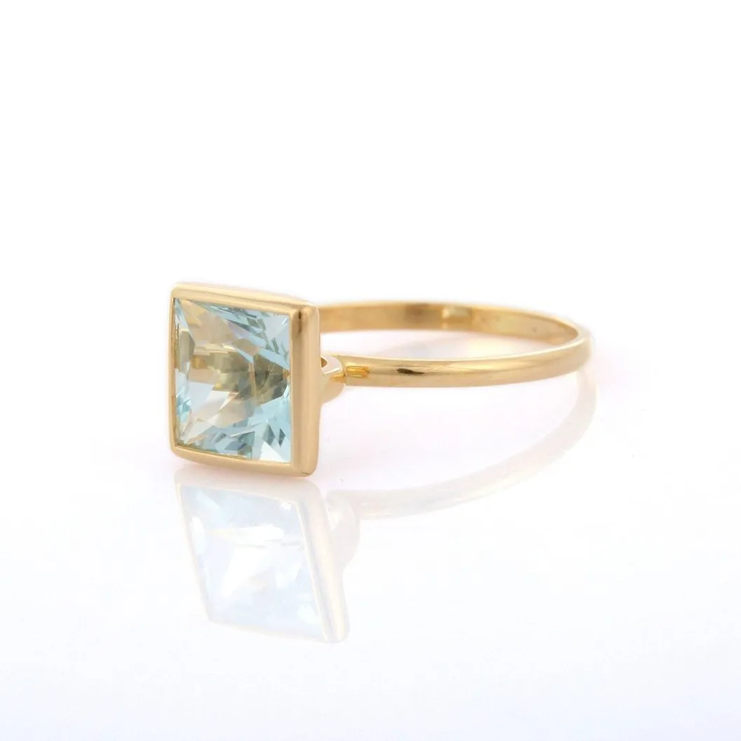 18K Gold Aquamarine Ring
