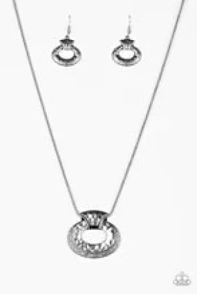 Retro Rebel - Silver Necklace - Paparazzi Accessories