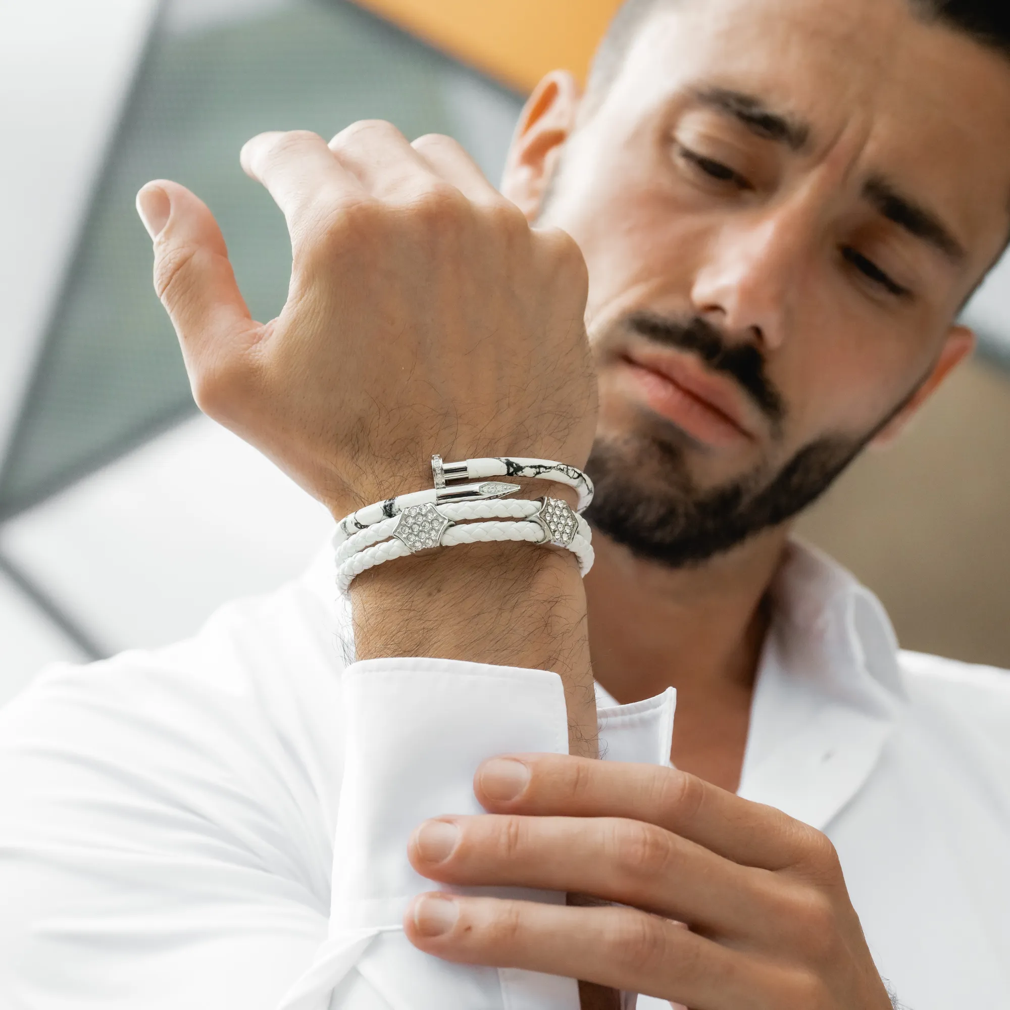White Leather Bracelet with Zircon Diamond